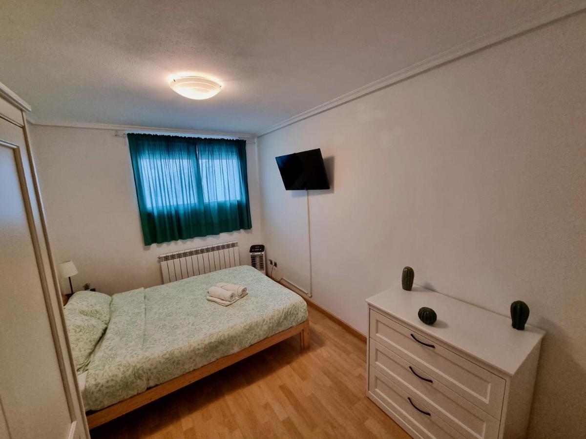 Apartamento Daniel Zaragoza Saragoça Exterior foto