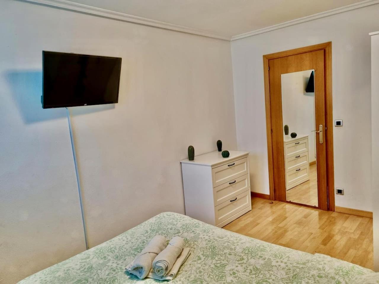 Apartamento Daniel Zaragoza Saragoça Exterior foto