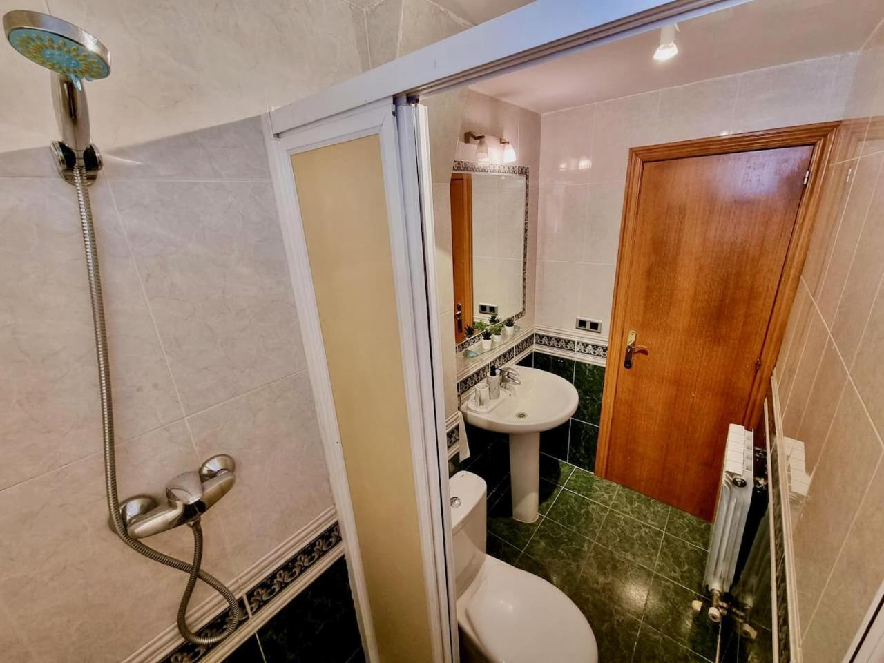 Apartamento Daniel Zaragoza Saragoça Exterior foto