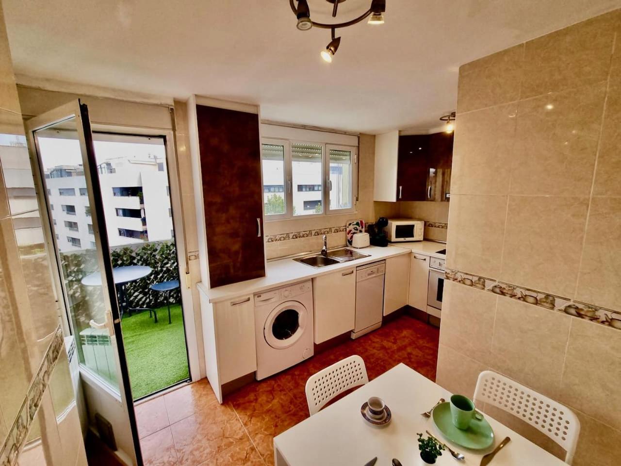 Apartamento Daniel Zaragoza Saragoça Exterior foto